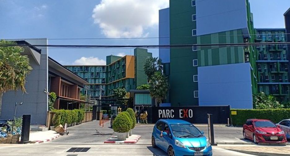 For sale studio condo in Khan Na Yao, Bangkok