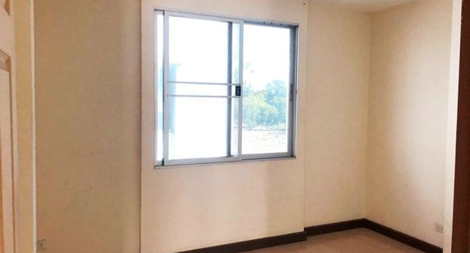 For sale studio condo in Don Mueang, Bangkok