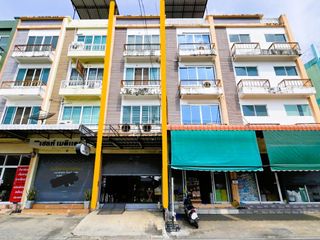 For sale retail Space in Mueang Nonthaburi, Nonthaburi