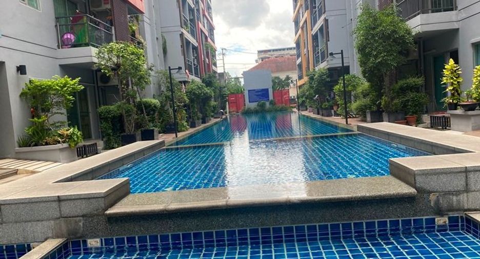For sale studio condo in Bang Na, Bangkok