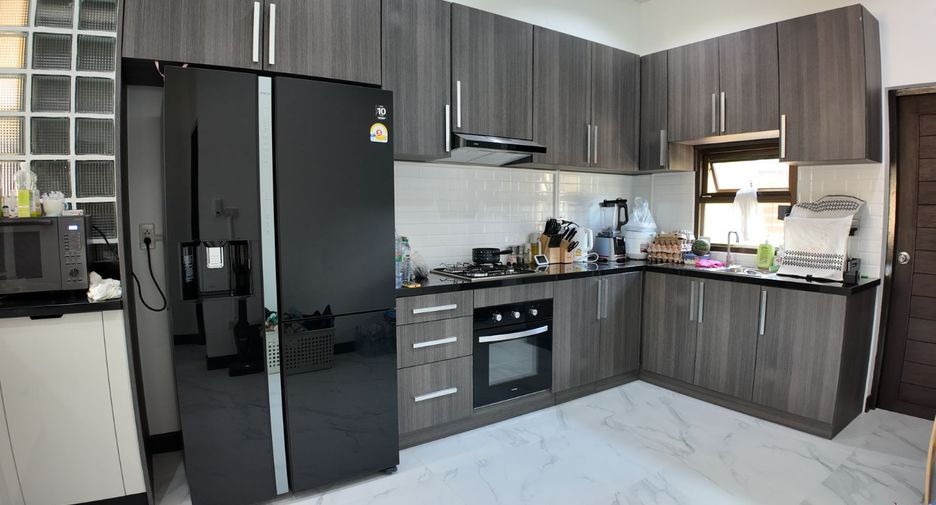 ขาย 3 ห้องนอน บ้านเดี่ยว ใน สัตหีบ, ชลบุรี