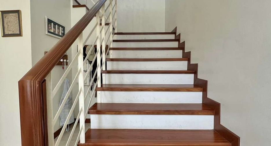 出售 5 卧室 独立屋 在 Hang Dong, Chiang Mai