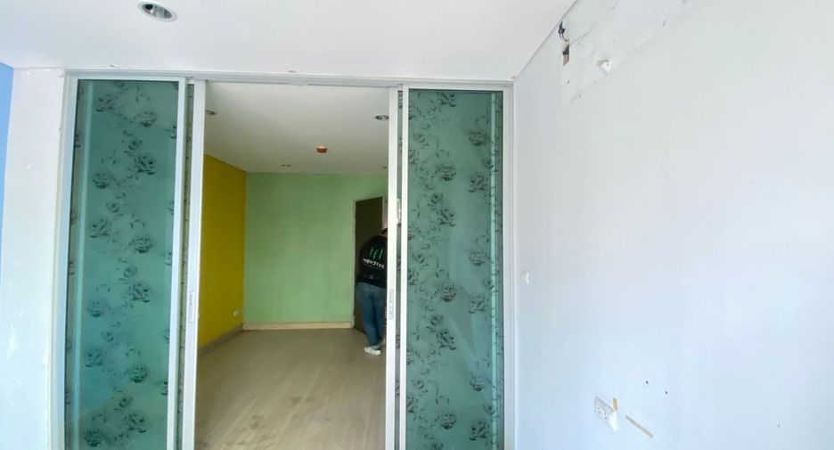 For sale スタジオ condo in Bang Khun Thian, Bangkok