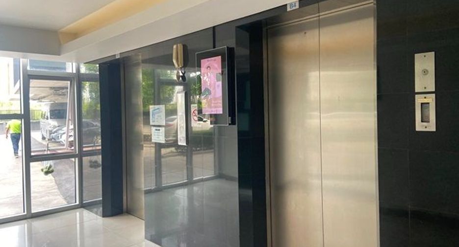 For sale スタジオ condo in Bang Khun Thian, Bangkok