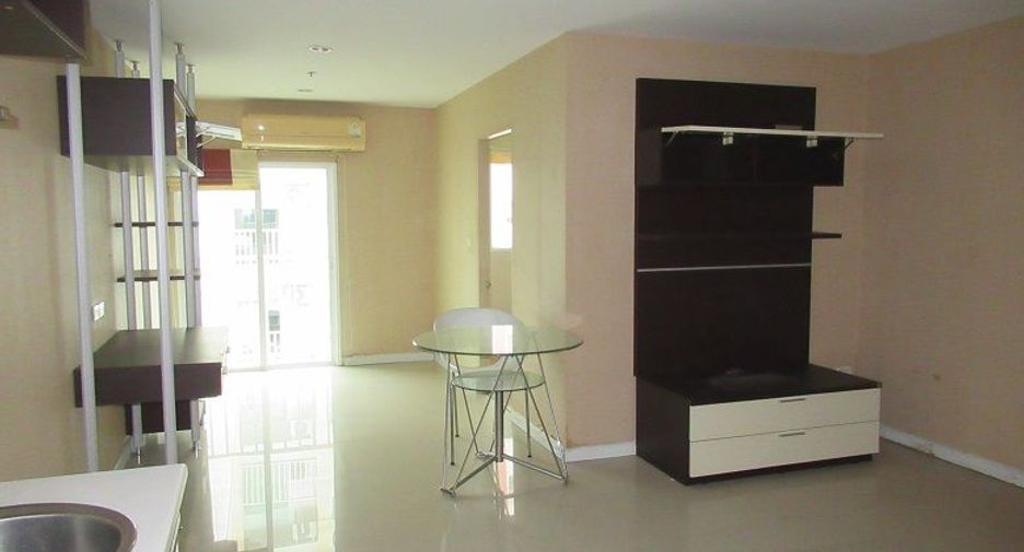 For sale studio condo in Phasi Charoen, Bangkok