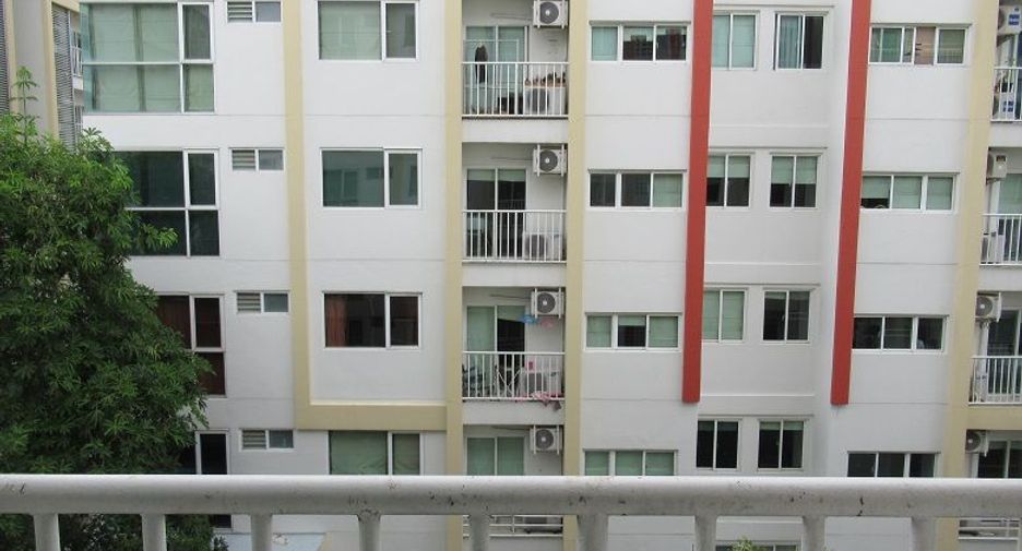 For sale studio condo in Phasi Charoen, Bangkok