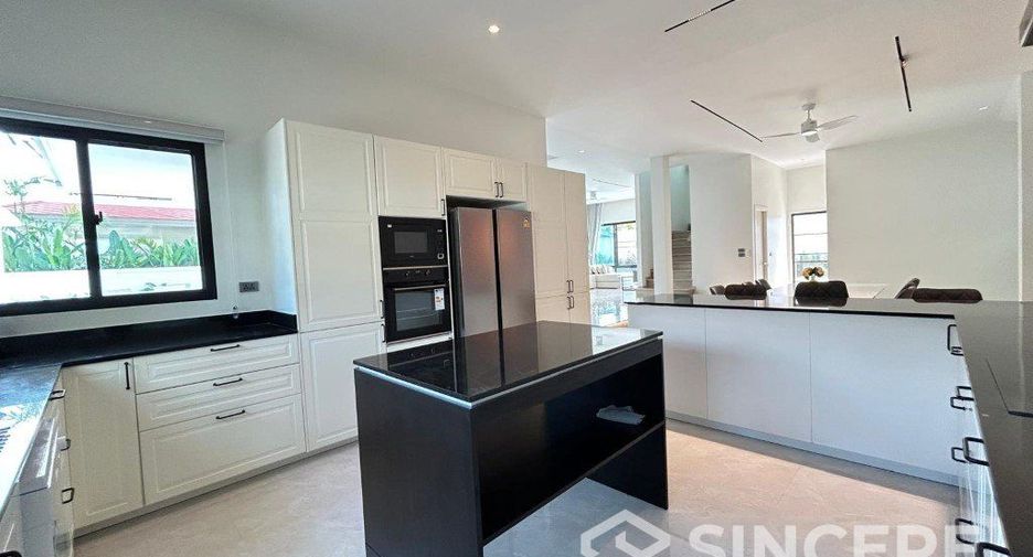For rent 3 bedrooms villa in Thalang, Phuket