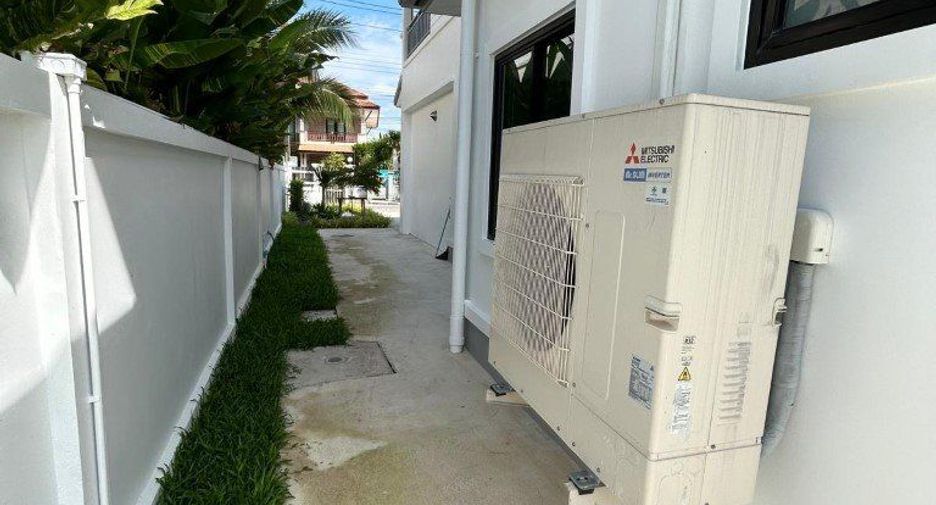 For rent 3 bedrooms villa in Thalang, Phuket