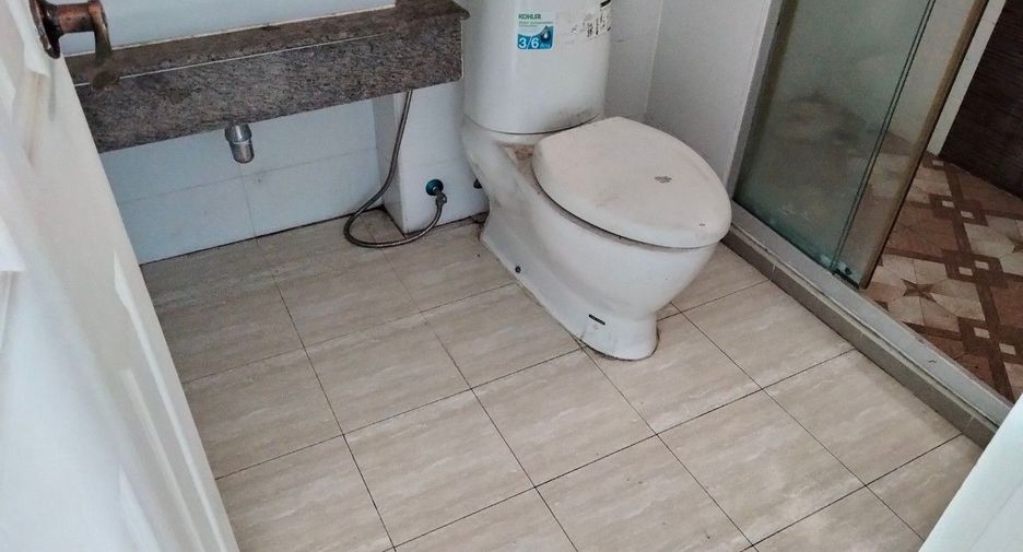 For sale studio townhouse in Thung Khru, Bangkok
