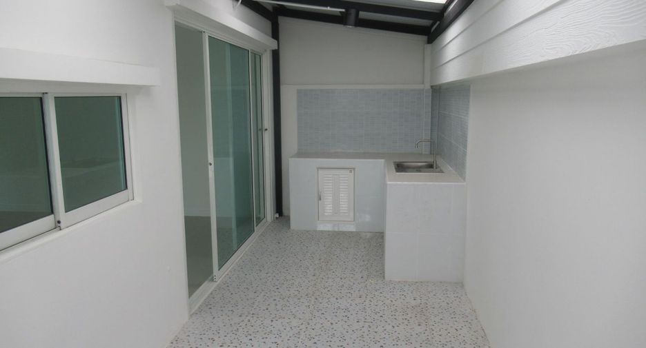 For sale studio townhouse in Nong Khaem, Bangkok