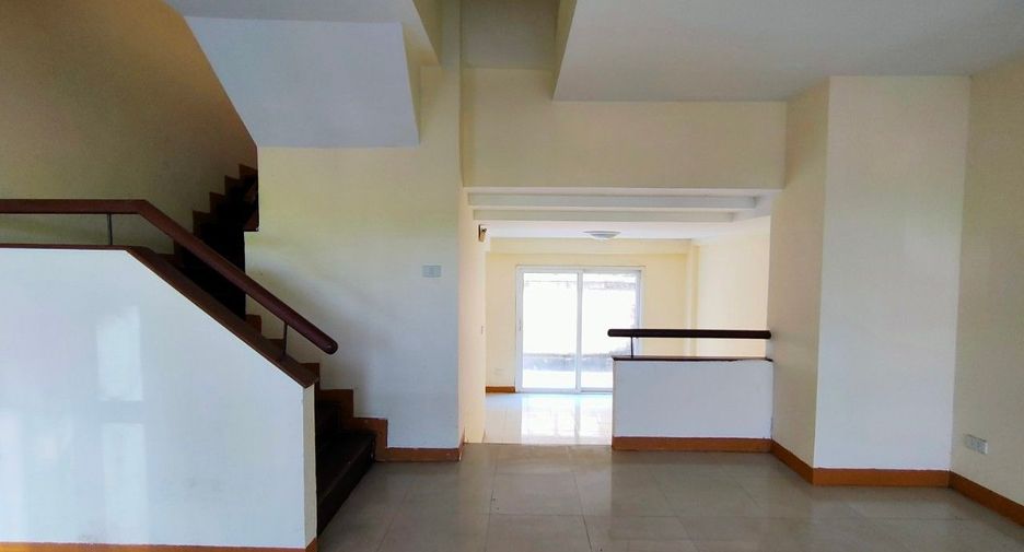 For sale studio townhouse in Prawet, Bangkok