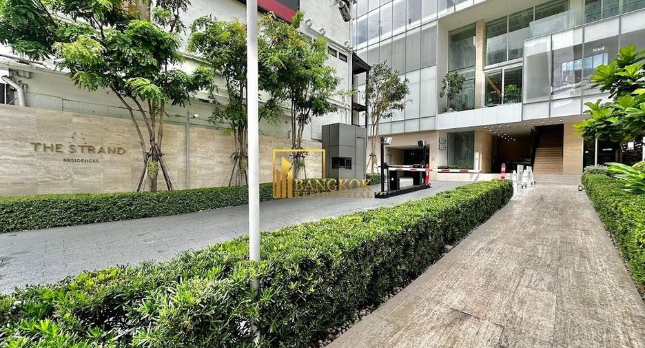 For rent 2 bedrooms condo in Khlong Toei, Bangkok