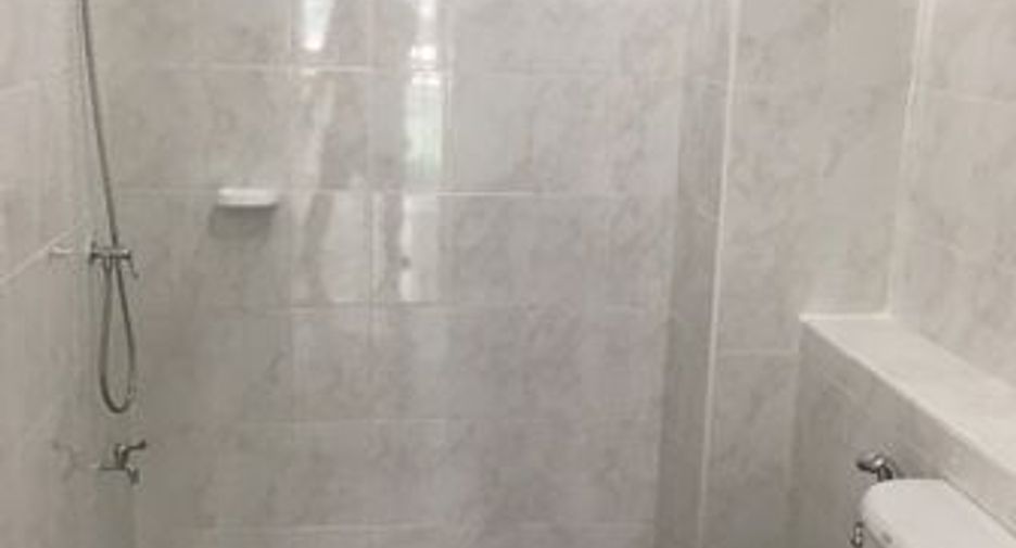 For sale studio townhouse in Prawet, Bangkok