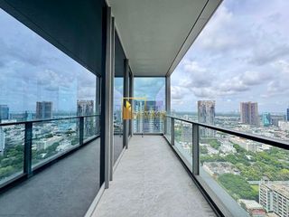 For rent 3 ベッドルーム condo in Khlong Toei, Bangkok