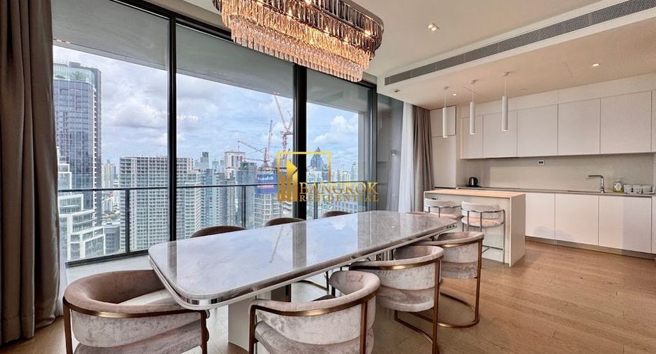 For rent 3 bedrooms condo in Khlong Toei, Bangkok