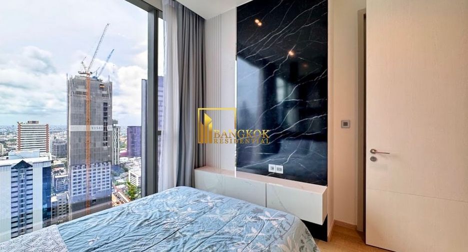 For rent 3 bedrooms condo in Khlong Toei, Bangkok
