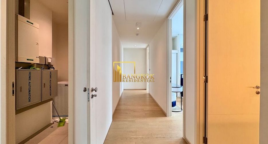 For rent 3 bedrooms condo in Khlong Toei, Bangkok