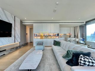 For rent 3 ベッドルーム condo in Khlong Toei, Bangkok