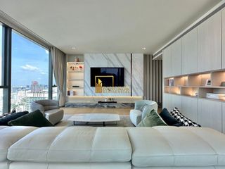 For rent 3 ベッドルーム condo in Khlong Toei, Bangkok