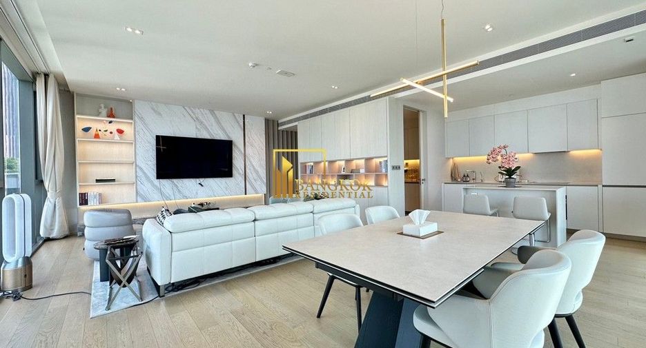 For rent 3 bedrooms condo in Khlong Toei, Bangkok