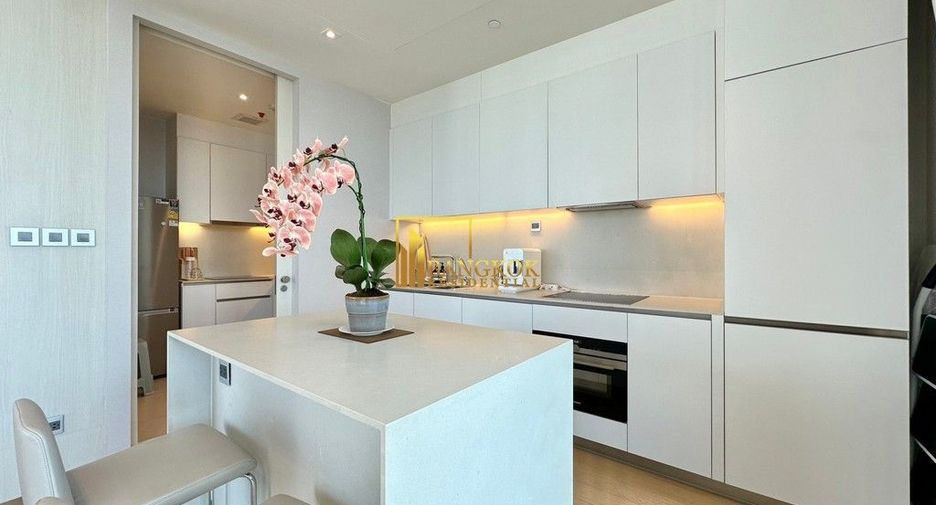 For rent 3 bedrooms condo in Khlong Toei, Bangkok