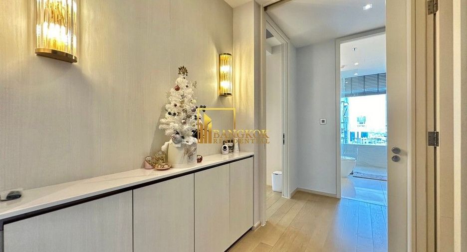 For rent 3 bedrooms condo in Khlong Toei, Bangkok