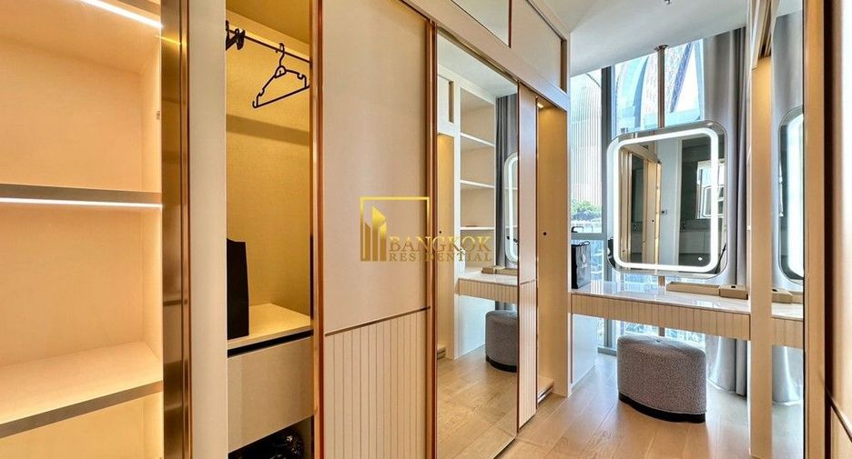 For rent 3 bedrooms condo in Khlong Toei, Bangkok