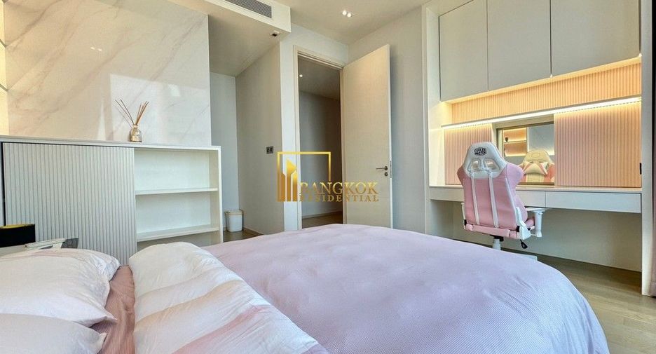 For rent 3 bedrooms condo in Khlong Toei, Bangkok