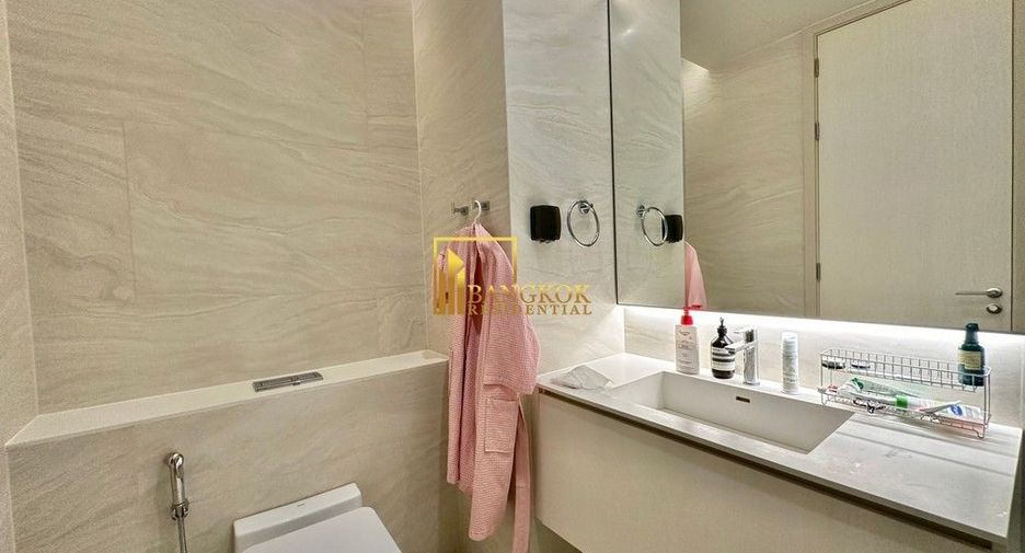 For rent 3 bedrooms condo in Khlong Toei, Bangkok