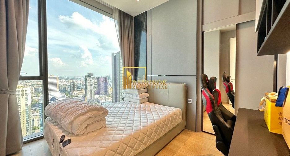 For rent 3 bedrooms condo in Khlong Toei, Bangkok