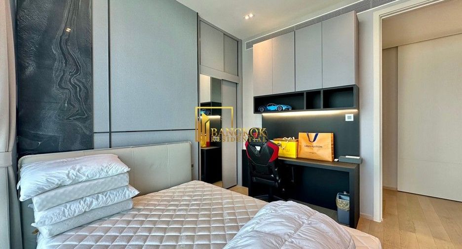 For rent 3 bedrooms condo in Khlong Toei, Bangkok