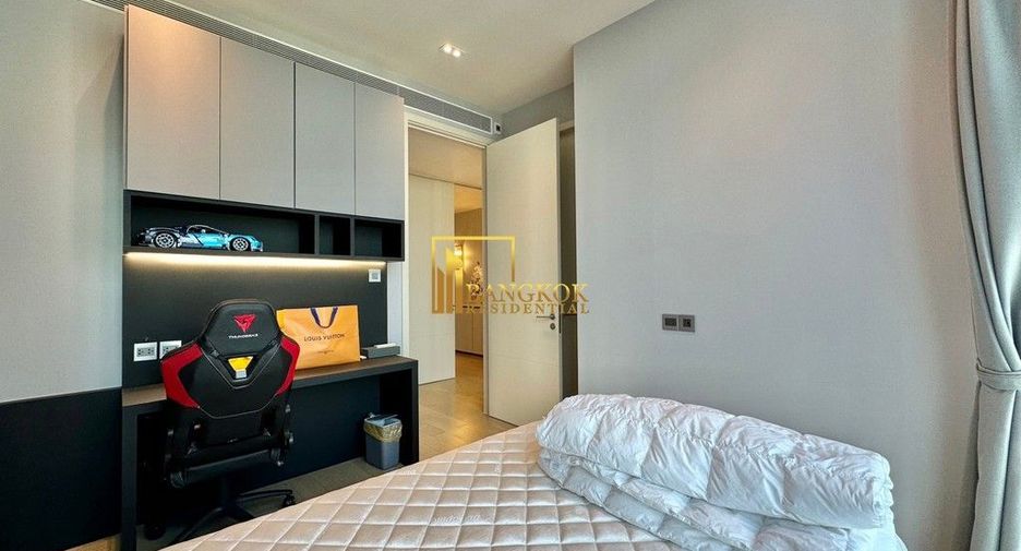 For rent 3 bedrooms condo in Khlong Toei, Bangkok