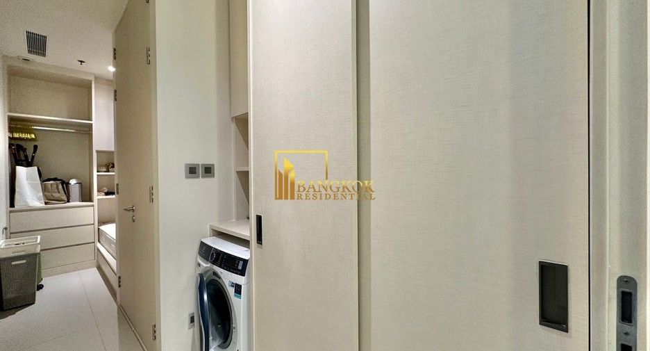 For rent 3 bedrooms condo in Khlong Toei, Bangkok