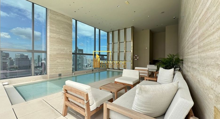 For rent 3 bedrooms condo in Khlong Toei, Bangkok
