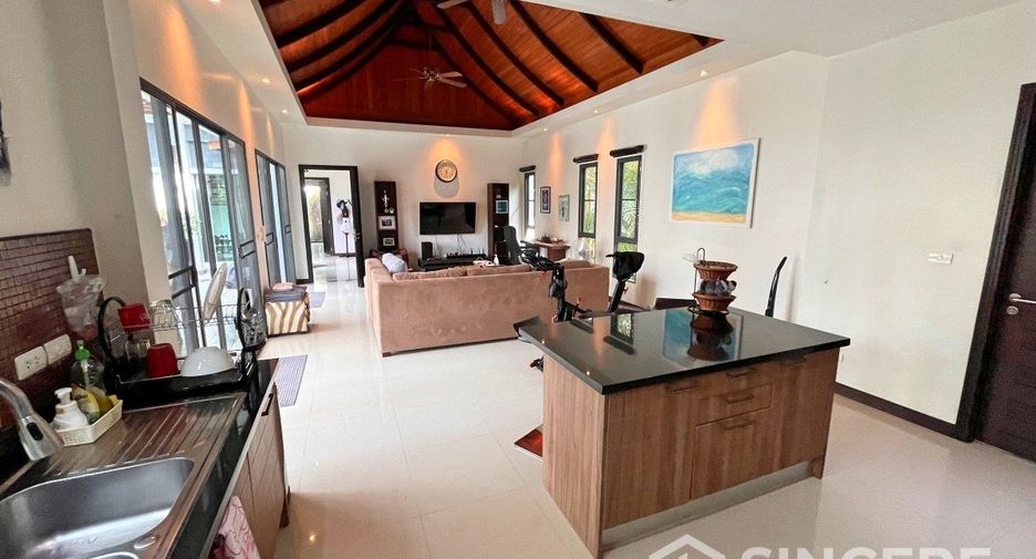 For sale 3 bedrooms villa in Thalang, Phuket