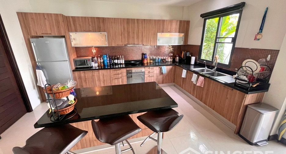 For sale 3 bedrooms villa in Thalang, Phuket