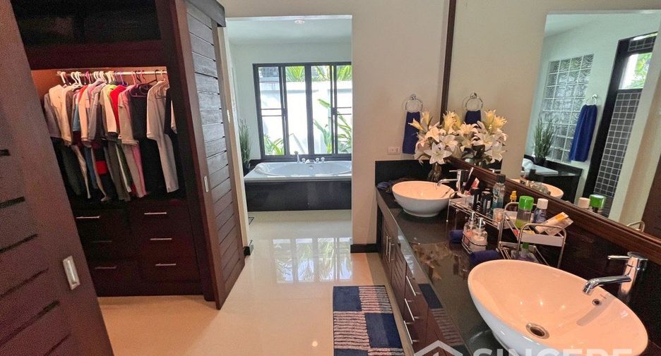 For sale 3 bedrooms villa in Thalang, Phuket