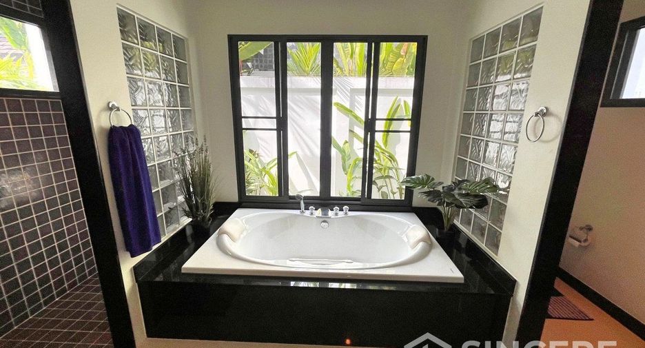 For sale 3 bedrooms villa in Thalang, Phuket
