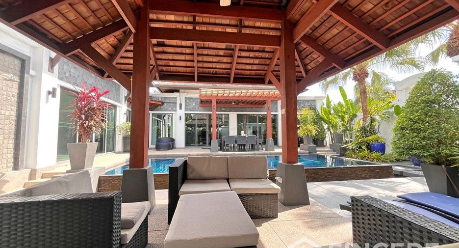 For sale 3 bedrooms villa in Thalang, Phuket