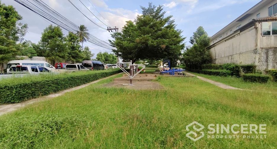 For rent 3 bedrooms house in Mueang Phuket, Phuket