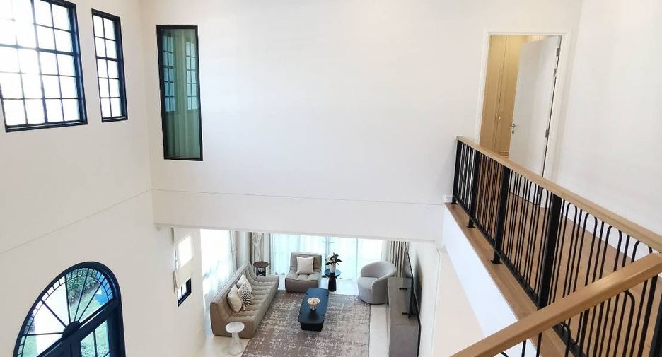For rent 5 bedrooms house in Saphan Sung, Bangkok