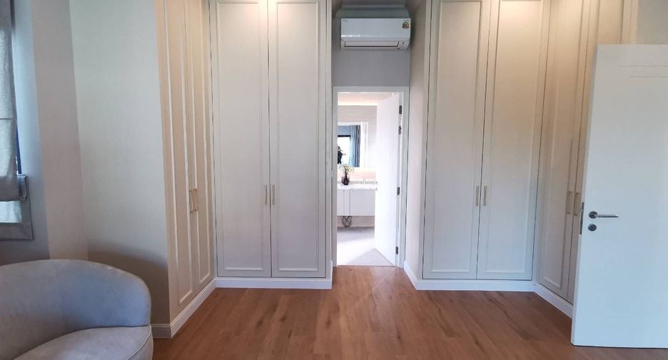 For rent 5 bedrooms house in Saphan Sung, Bangkok