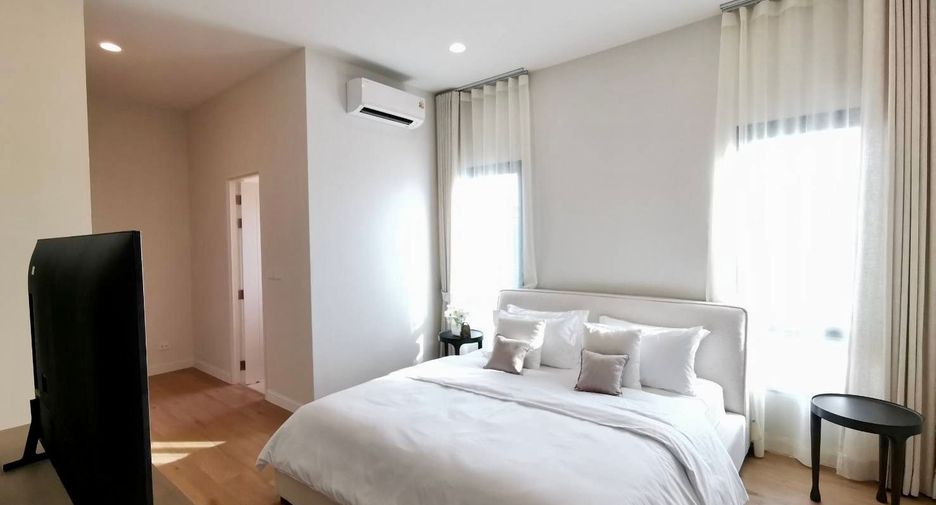 For rent 5 bedrooms house in Saphan Sung, Bangkok