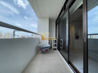 For rent 2 ベッドルーム condo in Watthana, Bangkok