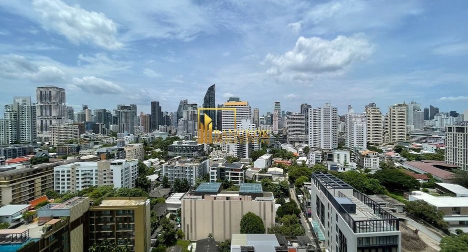 For rent 2 ベッドルーム condo in Watthana, Bangkok