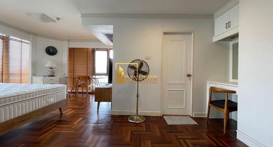 For rent 2 ベッドルーム condo in Watthana, Bangkok