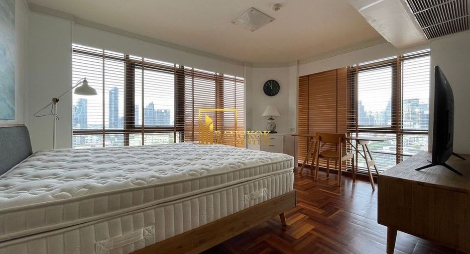 For rent 2 ベッドルーム condo in Watthana, Bangkok