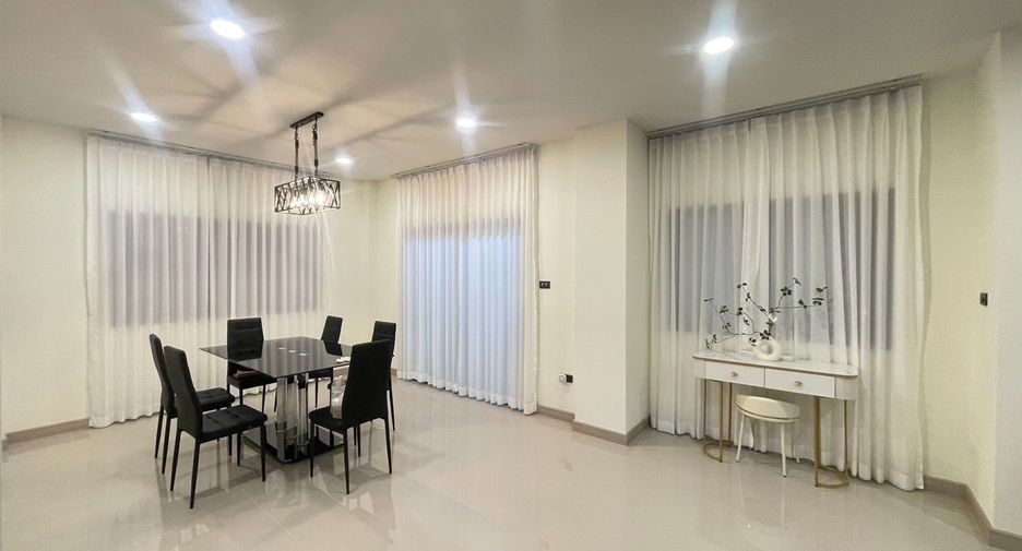 Casa en venta de 4 habitaciones en San Sai, Chiang Mai