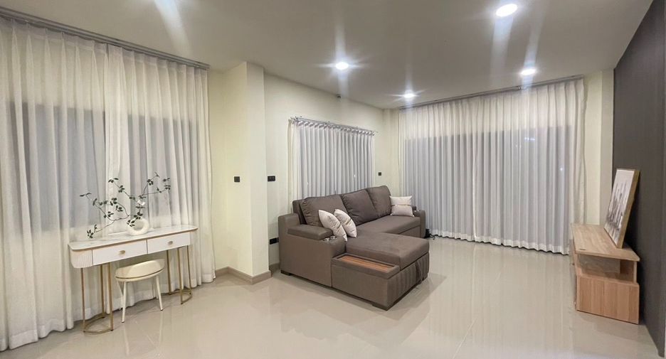 Casa en venta de 4 habitaciones en San Sai, Chiang Mai