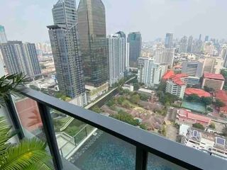 For sale 3 bed condo in Watthana, Bangkok